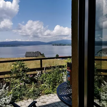 S Terasou A Výhledem Na Jezero Lipno Apartmán