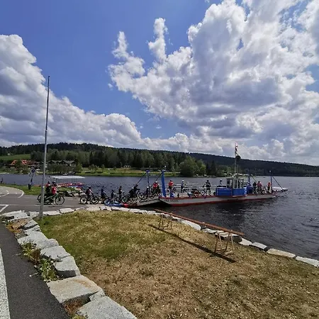 S Terasou A Vyhledem Na Jezero Lipno * Kovarov (Cesky Krumlov)