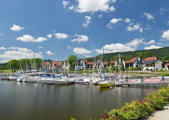 S Terasou A Vyhledem Na Jezero Lipno דירה *