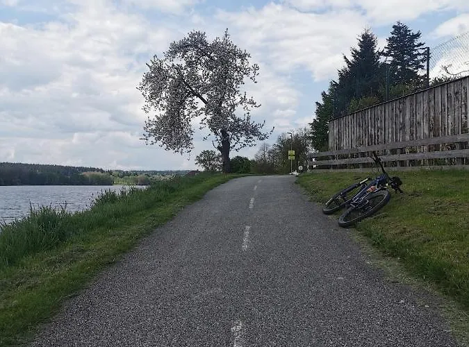 S Terasou A Vyhledem Na Jezero Lipno דירה Kovarov (Cesky Krumlov)