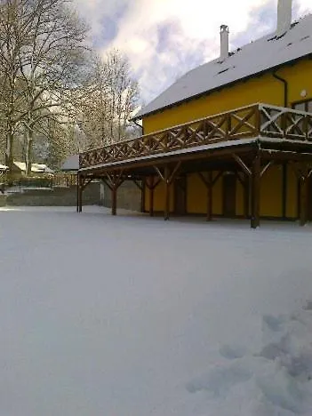 S Terasou A Vyhledem Na Jezero Lipno Kovarov (Cesky Krumlov)